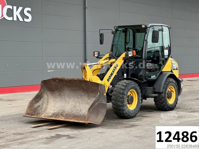 Încărcător pe roți KOMATSU WA 70-7 37 kW 2016 Gabel & Schaufel