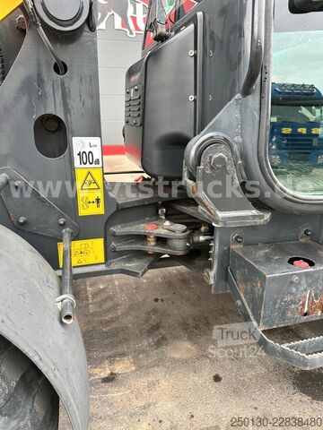 Încărcător pe roți KOMATSU WA 70-7 37 kW 2016 Gabel & Schaufel