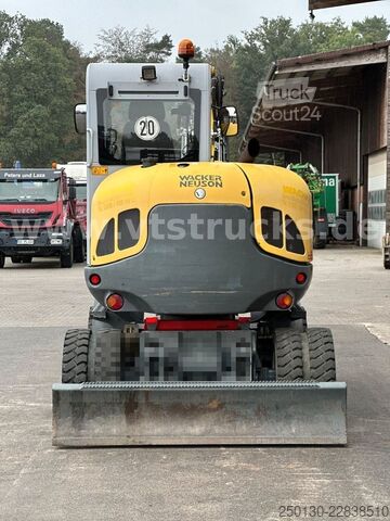 Riteņu ekskavators WACKER 6503-2 4x4 Mobilbagger / Löffel/60PS/2015
