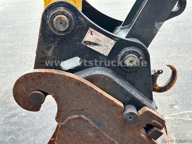 Riteņu ekskavators WACKER 6503-2 4x4 Mobilbagger / Löffel/60PS/2015