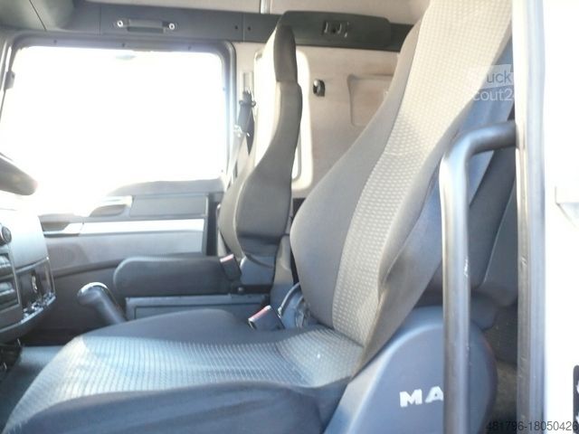 Samochód dostawczy z plandeką MAN TGL 8.180 Pritsche Plane 6Sitz/Liege StHz Diff.