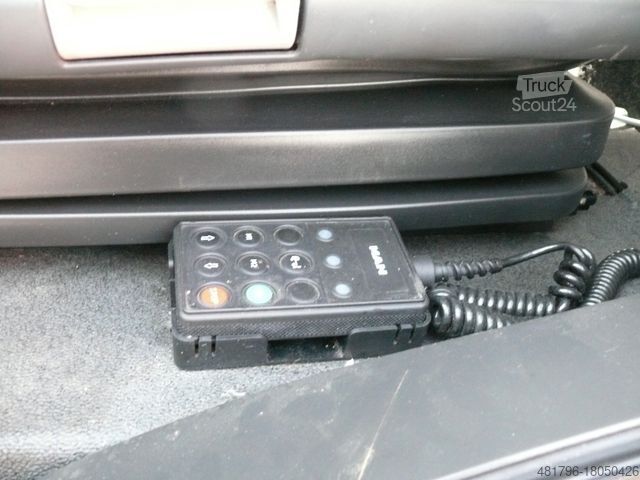 Samochód dostawczy z plandeką MAN TGL 8.180 Pritsche Plane 6Sitz/Liege StHz Diff.