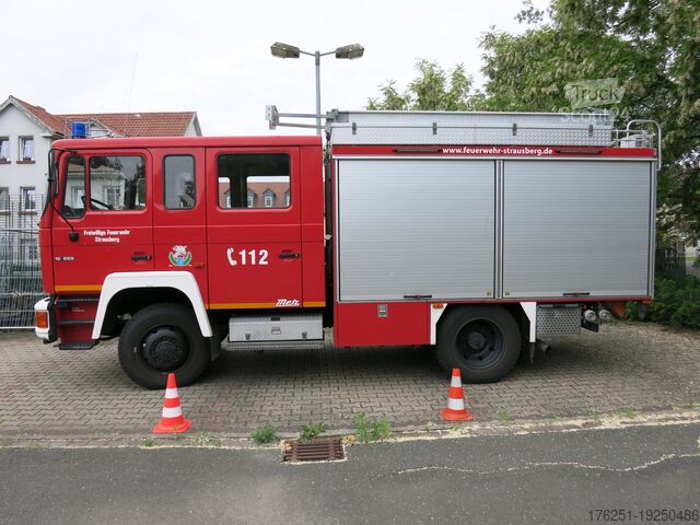 Camion avec caisse MAN M07 12.222