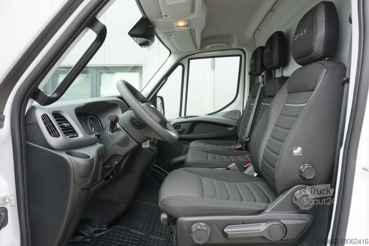 Kastenwagen Iveco Daily Kasten 35S18 L4H2 16m³ Aut.+AHK+ACC+LED+NAVI