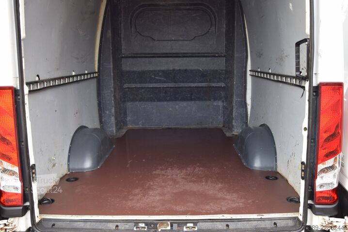 Ван с висока покривка Iveco Daily  35 S18 L2H2 Doka Kasten Automatik ACC LED