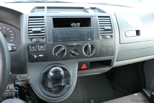 Umpikorja-auto VW T5 Transporter 1.9 TDI PARKTRONIK 2xSCHIEBETÜR