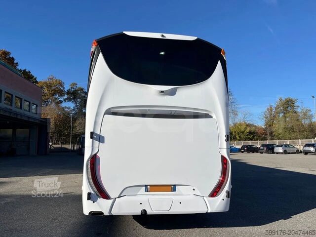 Touring car IVECO Magelys