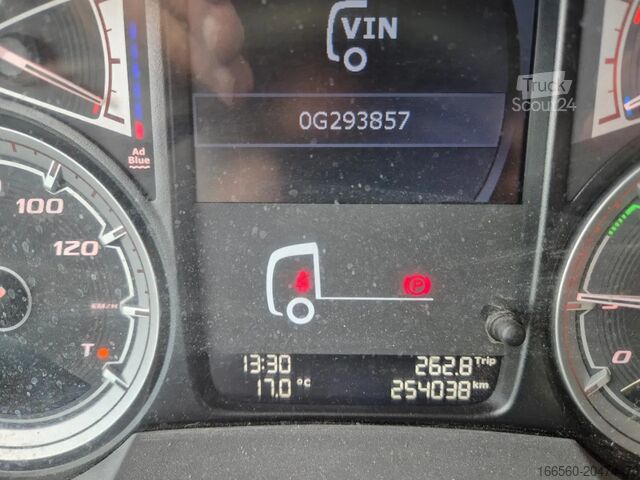 Standard traktor DAF XF 480 FT SPACE CAB