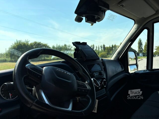 šaldytuvo kėbulo furgonas Iveco Daily 60