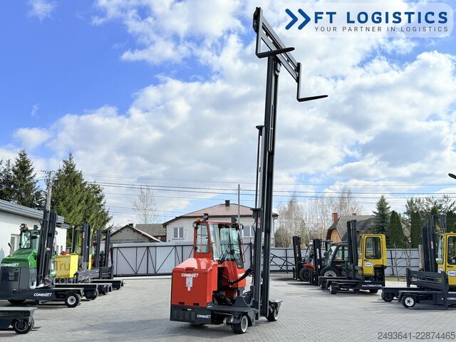 Stivuitor cu patru direcții Combilift C3000ET TRIPLEX 5940 WIDE FORK POSITIONE