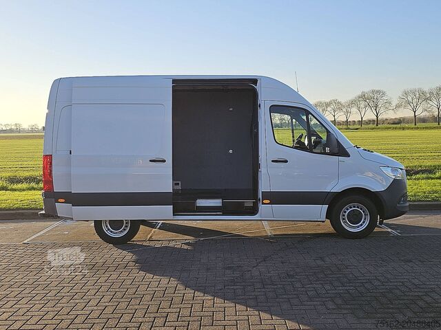 Bestelauto MERCEDES-BENZ SPRINTER 314 L2H2 RWD Mbux Autom!