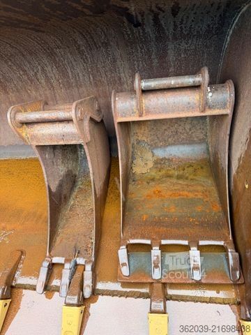 Excavator pe şenile CATERPILLAR LÖFFEL 3 STÜCK