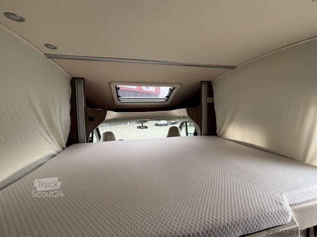 Półzintegrowany kamper BÜRSTNER Ixeo Time IT 590 *Heckbad*Hubbett*