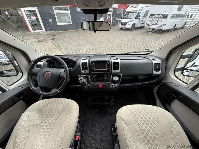 Półzintegrowany kamper BÜRSTNER Ixeo Time IT 590 *Heckbad*Hubbett*