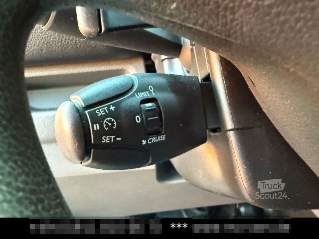 Kastenwagen PEUGEOT Expert 2.0 Automatik L2 Standard 2 Schiebetüren