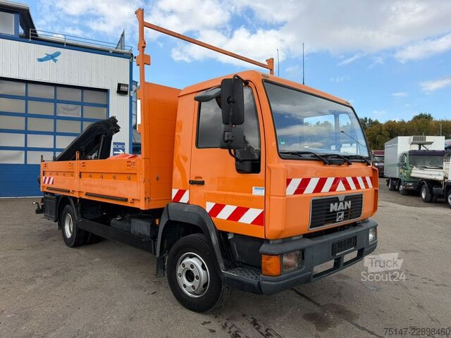 Pick-up panelvan MAN L2000 8.153 Heckkran 7,13m Sperre 2xAHK grüne Pl