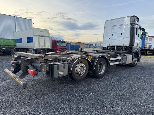 Truck swap chassis Mercedes-Benz Actros 2540 6x2 Fahrschule BIG 105Tkm
