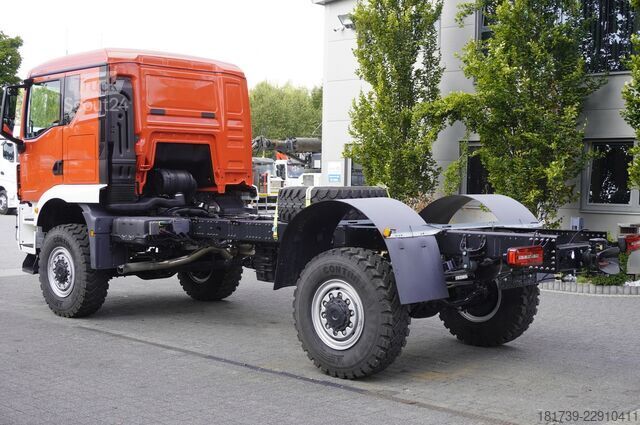 Шасі MAN MAN TGM 18.250 4x4/ chassis 520 cm / NEW
