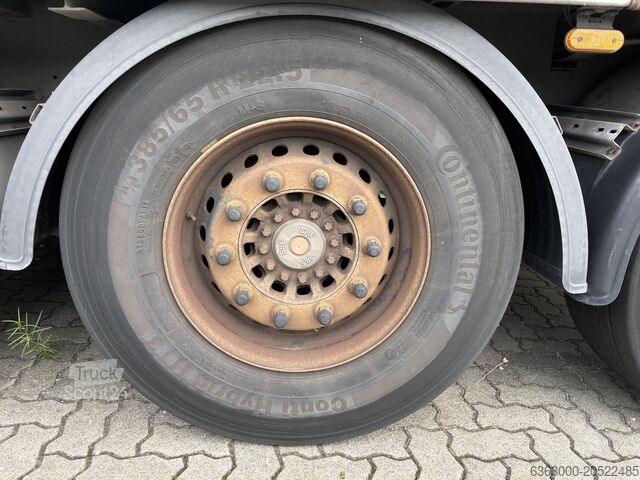 Semi-trailer with flatbed & tarpaulin Scmitz Auflieger Plane und Spriegel