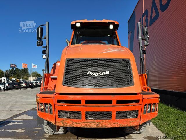  Doosan DA 30 6x6