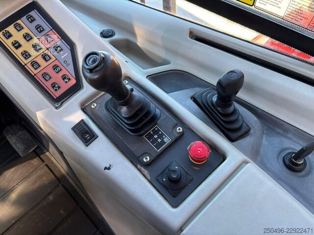  Doosan DA 30 6x6