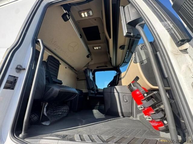 Trattore stradale standard Mercedes-Benz ACTROS 1851