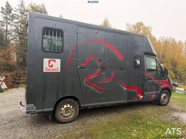 Veetransport Renault Master Theault Horse Transporter