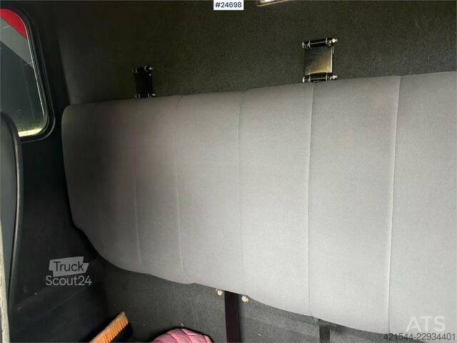 Veetransport Renault Master Theault Horse Transporter