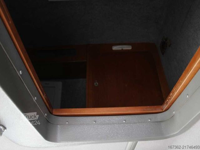 Tovorno vozilo s ravno platformo in ponjavo MAN TGA 18.480, EURO 4, SLEEPING CABIN, TRANSIT SET