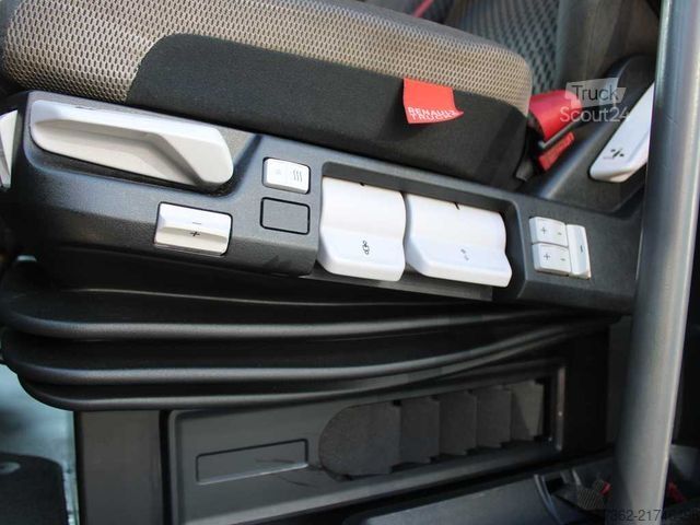 Zapreminski vučni traktor RENAULT T 520, EURO 6, LOWDECK, PNEU 80%