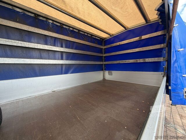 Plachtová dodávka VW Crafter Pritsche 35 lang Schiebeplane RE+LI