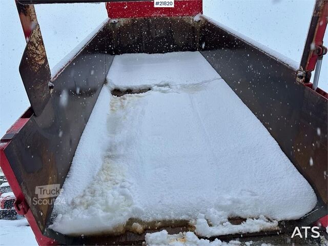 شاحنة قلابة Volvo FH540 8x4 tipper w/ new dual clutch.