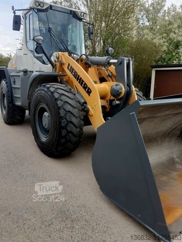Pala gommata LIEBHERR L 538 kein 524 526 542 546 nur 2720 Std.  TOP