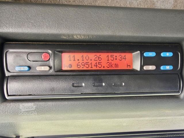 Valigia MAN TGA 26.430 6x2  695145 km original, RETARDER Go...