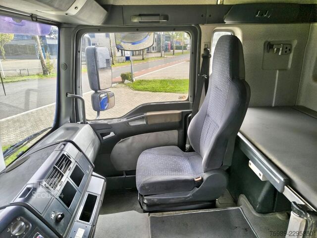 Valigia MAN TGA 26.430 6x2  695145 km original, RETARDER Go...