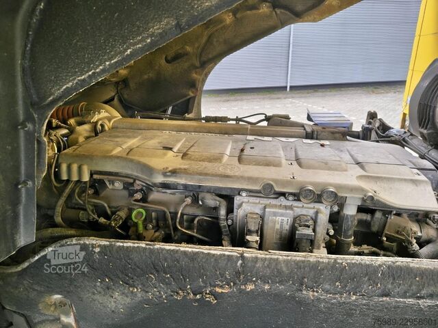 Valigia MAN TGA 26.430 6x2  695145 km original, RETARDER Go...