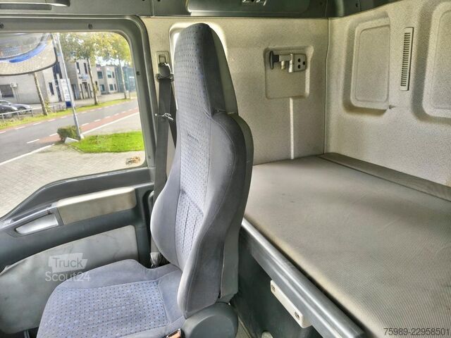 Valigia MAN TGA 26.430 6x2  695145 km original, RETARDER Go...