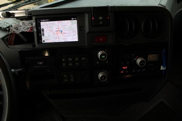 Trattore stradale standard RENAULT T High 520 4x2 BLS 2 x Tank Nr.: 885