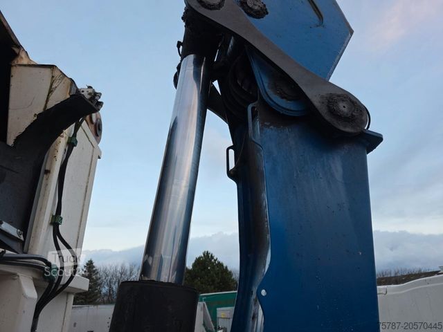 Hakowiec VOLVO FE 320 6x2/4 Abroller mit Cont. + Kran HMF 1820