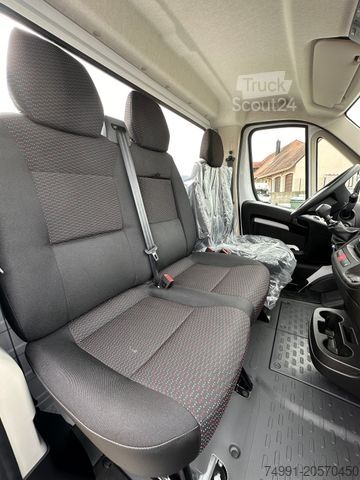 Furgone trasportatore di auto PEUGEOT Boxer Schiebeplateau 435 165Ps Blue HDi Euro6