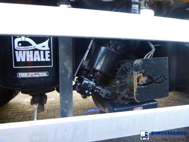 Vehículo de succión DAF LF 250 4x2 Whale vacuum tank 8 m3