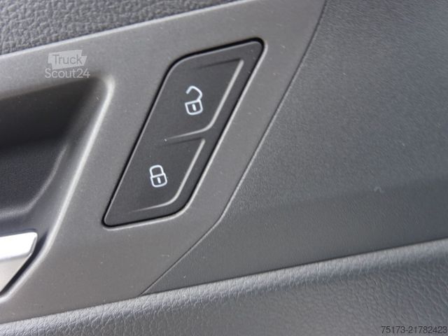 Panelová dodávka FORD Transit Connect 102PS Limited L2 Kasten Navi