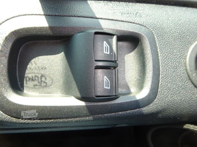 Τροχόσπιτο αυτοκινούμενο FORD Nugget Plus 150PS Autm. Navi AHK Park-Assist ACC