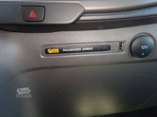 Τροχόσπιτο αυτοκινούμενο FORD Nugget Plus 150PS Autm. Navi AHK Park-Assist ACC