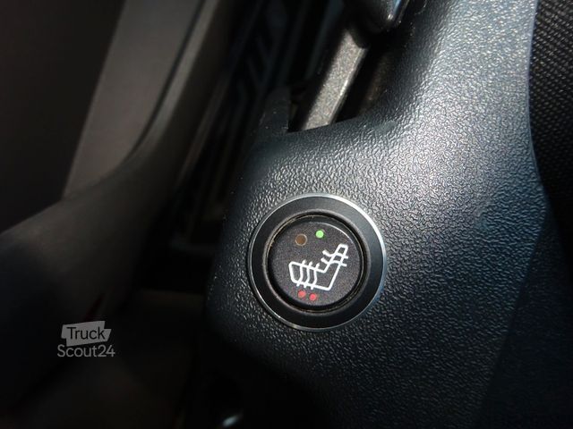 Τροχόσπιτο αυτοκινούμενο FORD Nugget Plus 150PS Autm. Navi AHK Park-Assist ACC