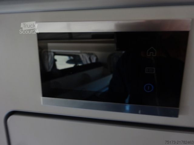 Τροχόσπιτο αυτοκινούμενο FORD Nugget Plus 150PS Autm. Navi AHK Markise