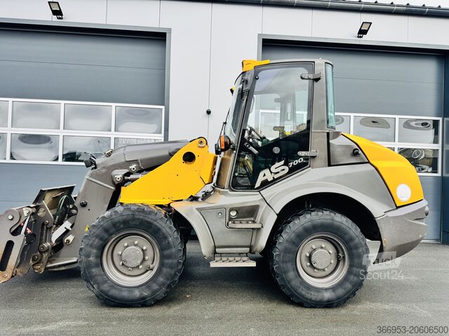 Radlader MECALAC AS 700 SCHWENKLADER - 1. HAND