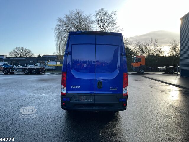 Sugebil Iveco Daily 35C18 RIONED hogedrukwater installatie