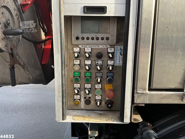 Відсмоктувач Mercedes-Benz Actros 4141 8x4 Kroll Saug/Spul aufbau