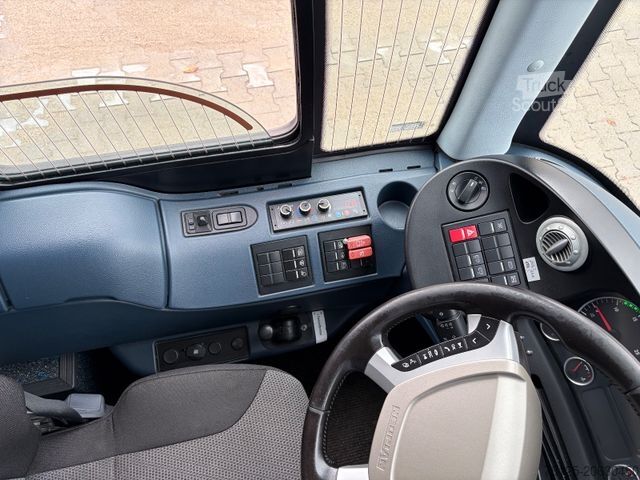 Şehirlerarası otobüs NEOPLAN Jetliner C R12 Regio P27  WC Küche